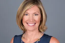 Headshot of Jonice Webb