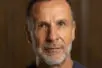 Headshot of Guy Winch