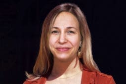 Livia Kent headshot
